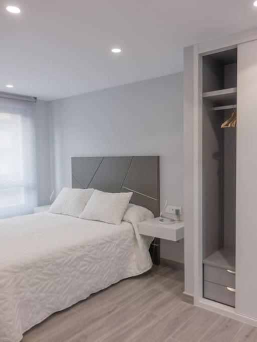 Sakura Homes Ponferrada Centro 8 Plazas Extérieur photo